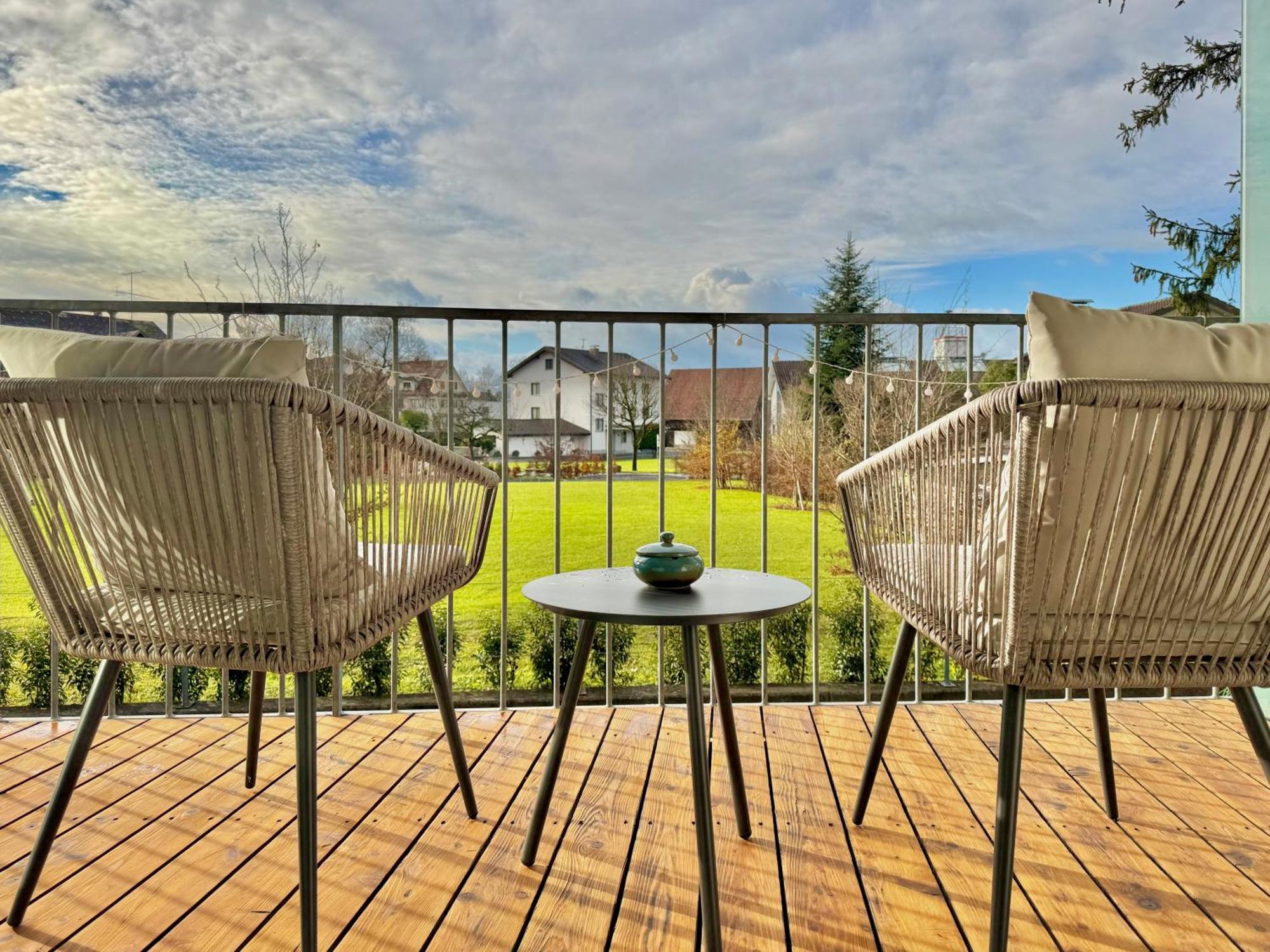 Flair Apartments Vorarlberg - Stilvolles Wohnen Nahe Bodensee & Alpen - Kueche, Balkon & Gratis Parkplatz Bregenz Exterior photo