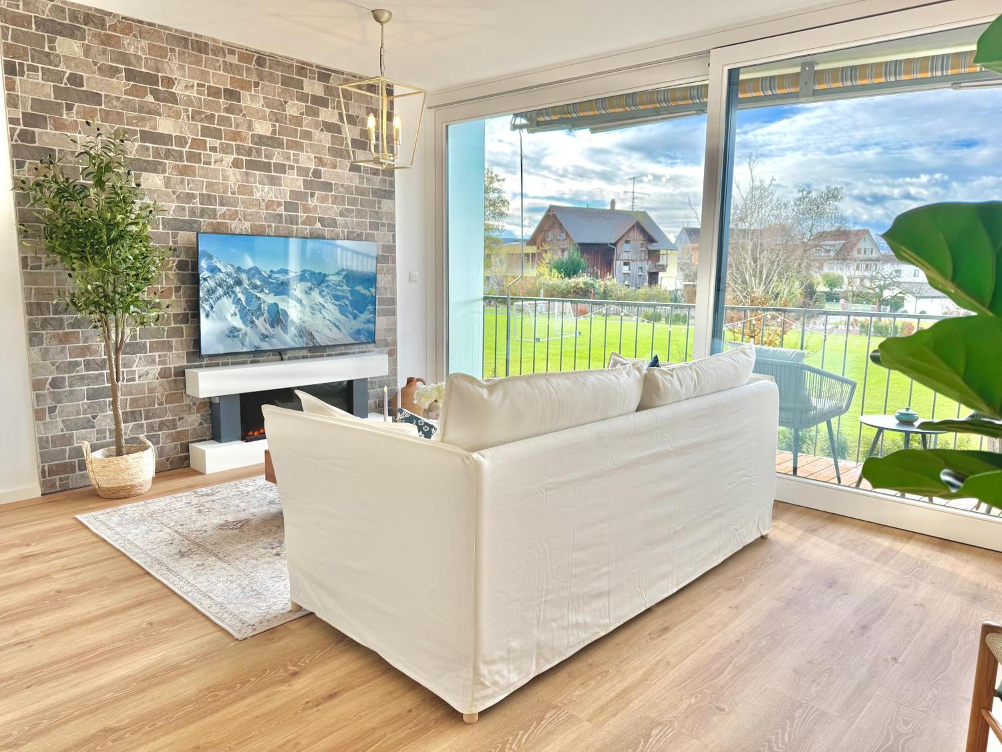 Flair Apartments Vorarlberg - Stilvolles Wohnen Nahe Bodensee & Alpen - Kueche, Balkon & Gratis Parkplatz Bregenz Room photo